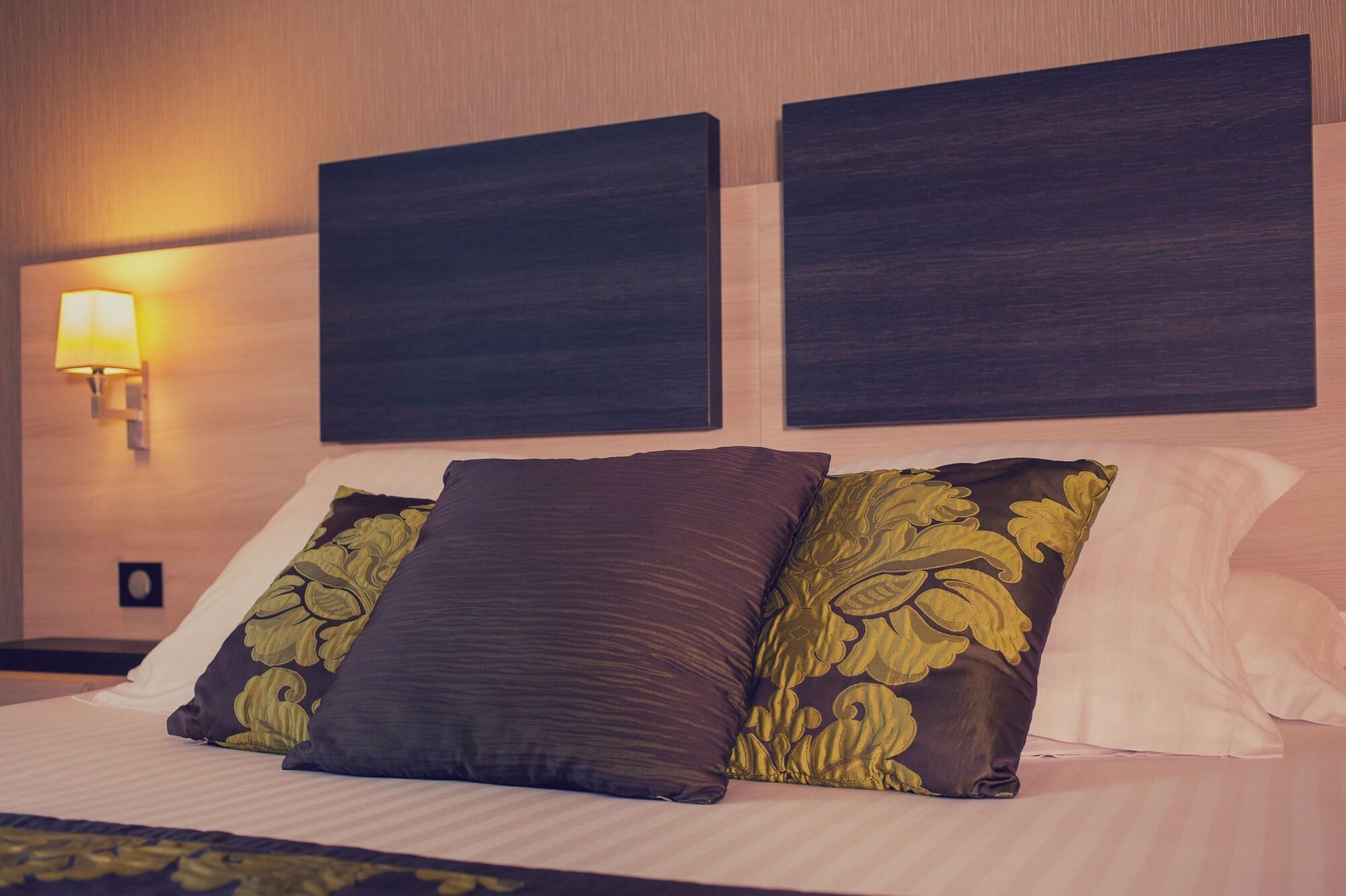 Western Richelieu Hotel 4*